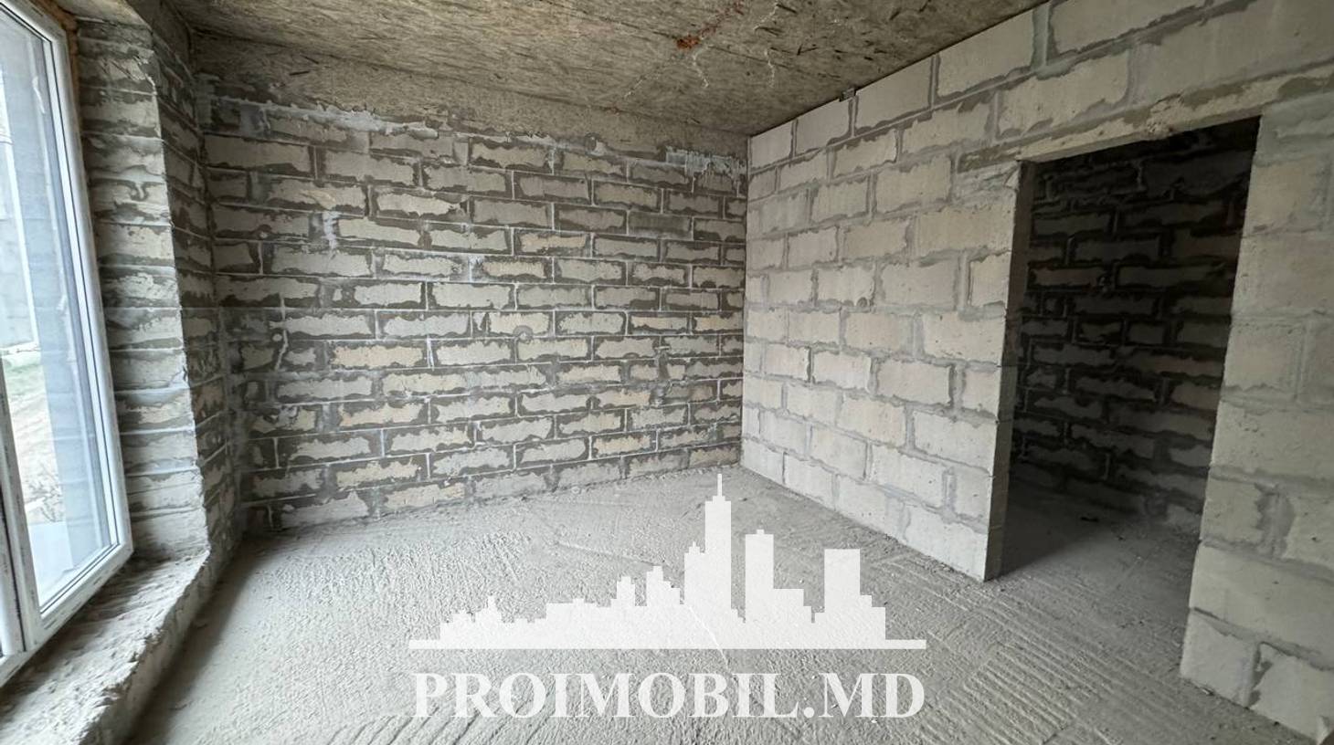 https://images.proimobil.md/ZQ030v-p3kawhs36SigJb9DH-MtGa_4QF9Cp22eieQQ/watermark:0.75:so:0:30:0.39/resize:fill:1460:816:1/gravity:ce/bG9jYWw6Ly8vZXN0YXRlL2xyL2RhZTdhODVlLTlmMTItNDA5MS05MGQ4LTg3YWU4ZDZiNjNhOS5qcGVn
