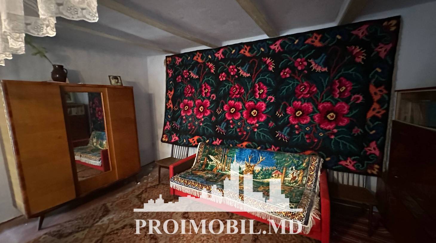 https://images.proimobil.md/ZTxaiQy0iS1TcNigrUSwXdDtWvd0f7upNqFdJyPqZ18/watermark:0.75:so:0:30:0.39/resize:fill:1460:816:1/gravity:ce/bG9jYWw6Ly8vZXN0YXRlL2xyLzg1Y2ZiODdmLTg4YWItNDE0Yi04N2IzLTg1ZDIwNjdhM2RiNS5qcGVn