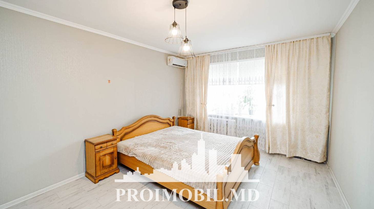 https://images.proimobil.md/ZUBalyKJuBbfWRMYtosYlEuz_aA3StLk6H5BqzG4kz4/watermark:0.75:so:0:30:0.39/resize:fill:1460:816:1/gravity:ce/bG9jYWw6Ly8vZXN0YXRlL2xyL2U2MDc2NTAwLTlmZTQtNDhiZC05NzBmLTZiNzVlZGI3MDEwZi5qcGVn