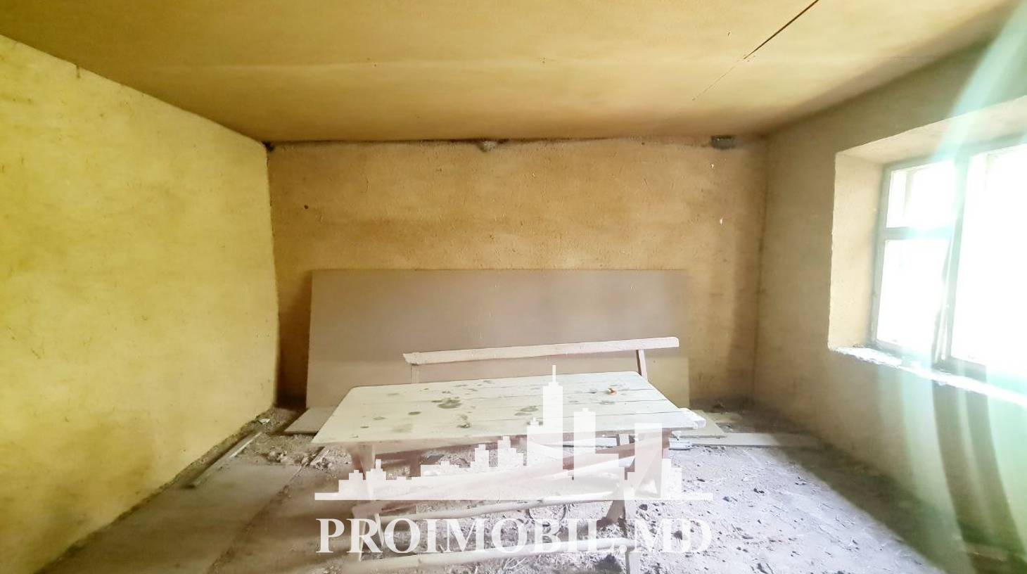 https://images.proimobil.md/ZWZULzb9_rMGsbFNP8okPLBpkHqvB-Hgw25Q01zqTfg/watermark:0.75:so:0:30:0.39/resize:fill:1460:816:1/gravity:ce/bG9jYWw6Ly8vZXN0YXRlL2xyL2FhMGZiYTc2LThjOTgtNDVhMy04ZDMwLWJlYmQ5NWZjMjE2NC5qcGVn
