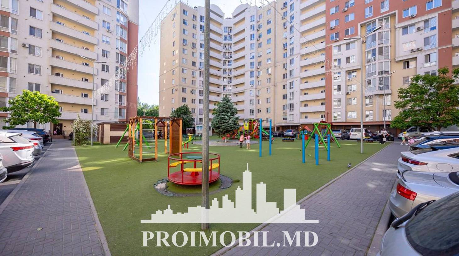 https://images.proimobil.md/ZX14EKddvh6HcH0b8og0TVmkNnzQFNAAaIYTFCfGZVM/watermark:0.75:so:0:30:0.39/resize:fill:1460:816:1/gravity:ce/bG9jYWw6Ly8vZXN0YXRlL2xyLzQyYjE2ZjU1LTJkMGItNDczNC05MjUwLTcxMzQ4YTEzZDBmNi5qcGVn