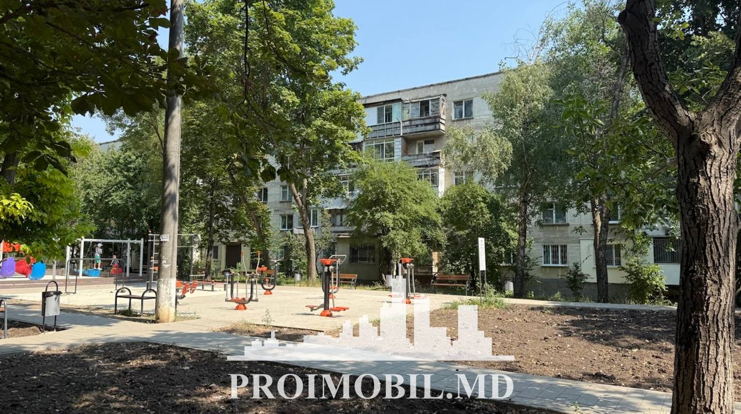 https://images.proimobil.md/ZYl_Zem53lL607H7LMfH1pV2a5ILFTJxD6S5kUu7UIU/watermark:0.75:so:0:30:0.39/resize:fill:1460:816:1/gravity:ce/bG9jYWw6Ly8vZXN0YXRlL2xyLzhhYTA3YWRkLWUwYjQtNDY2OC05ZmY5LTE3NTEwYjQzMzZkMy5qcGVn
