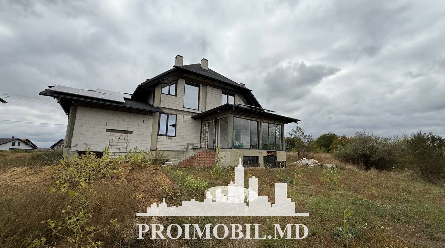 https://images.proimobil.md/Z_gl3m8UFY8kWtd1tavRhVL-qs6WmPdV9lBIJ1Vt_fw/watermark:0.75:so:0:30:0.39/resize:fill:1460:816:1/gravity:ce/bG9jYWw6Ly8vZXN0YXRlL2xyL2E2NDE5Yjk5LTk4MzAtNDk0NS1hNzRlLTBjZmEyMzkxYWY1NS5qcGVn