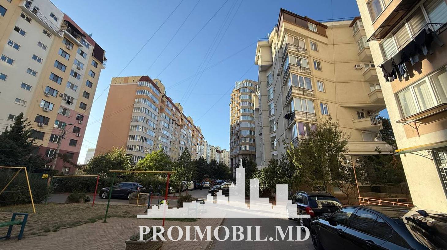 https://images.proimobil.md/ZbSZc2c12QBPSMXNwek87FFpR2OTzGQG7u2LDW6Xnyw/watermark:0.75:so:0:30:0.39/resize:fill:1460:816:1/gravity:ce/bG9jYWw6Ly8vZXN0YXRlL2xyLzBkODkyM2NlLWQxNTQtNGQ2Zi1iOTk5LWNiNjhhYjEwNmMwMi5qcGVn