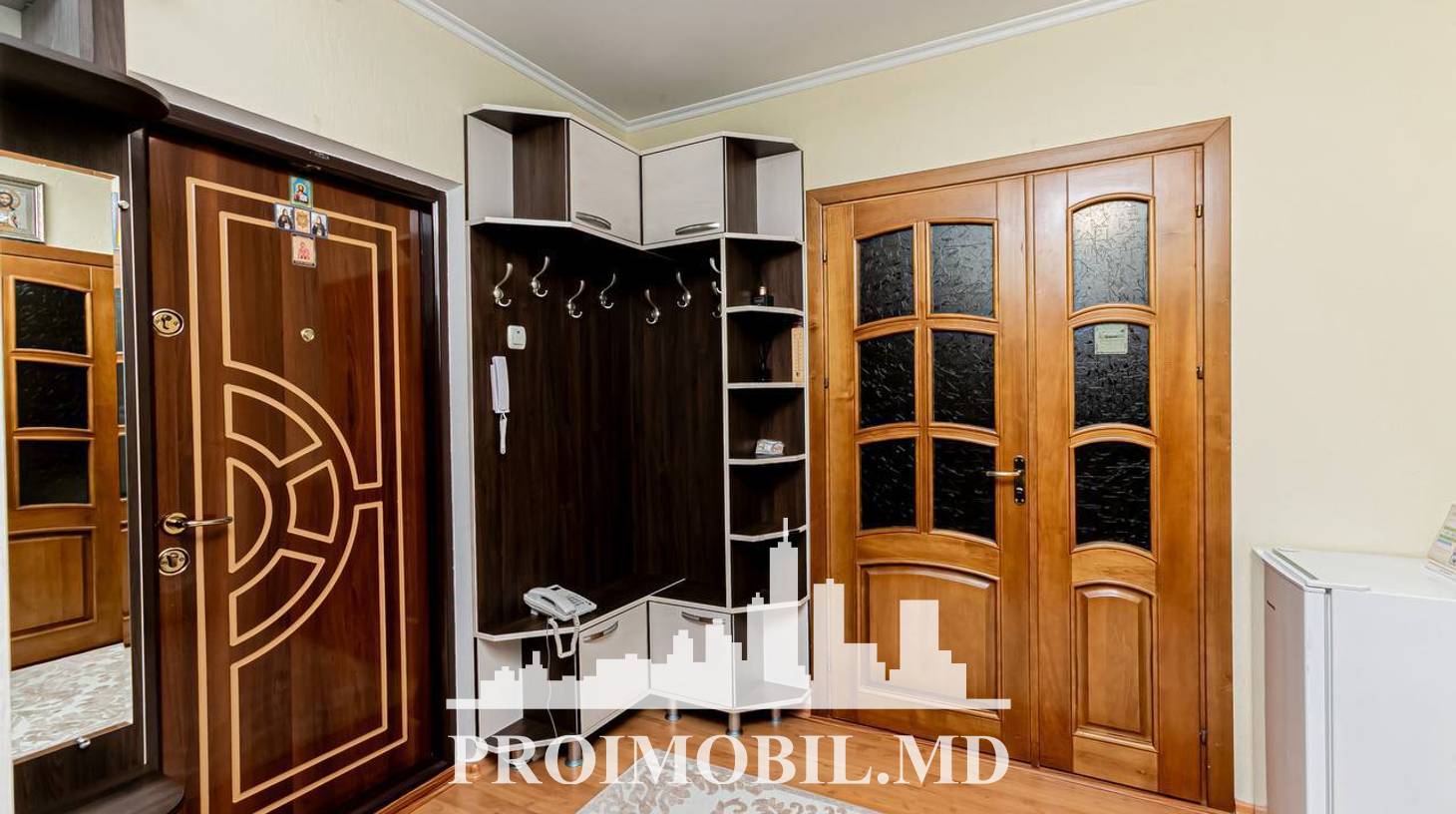 https://images.proimobil.md/Zj4yjzrhI9K36w2jDkn42g50Iyg5Xls_y9DQdyBRVWI/watermark:0.75:so:0:30:0.39/resize:fill:1460:816:1/gravity:ce/bG9jYWw6Ly8vZXN0YXRlL2xyL2EwY2E4NTcxLTlkYjEtNDU3My1iODIwLWQ4N2Q4NjI0OWY0Ny5qcGVn