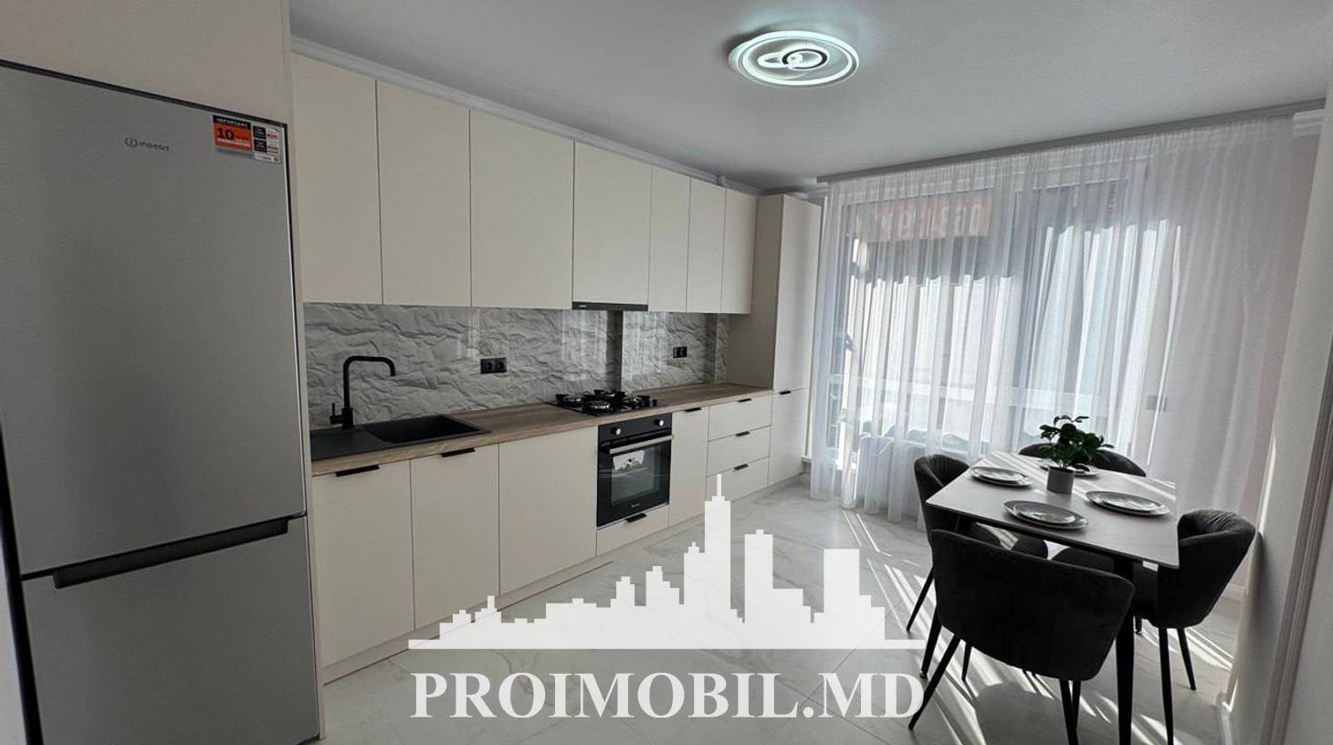 https://images.proimobil.md/ZncoNx_RZuDqolXe2mAk-QNL3PJPzK2xb51_Bmpkroc/watermark:0.75:so:0:30:0.39/resize:fill:1460:816:1/gravity:ce/bG9jYWw6Ly8vZXN0YXRlL2xyL2ZlZjY1YmY2LTNhMWYtNDYzNi05ODc2LTNlYTM5ZjcwMWUyYi5qcGVn