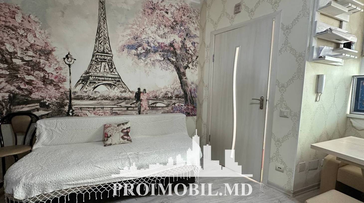 https://images.proimobil.md/Zq_2e3mkZmGgj-rirPJxzCdHo-qGEHsV5ACejiDqsg8/watermark:0.75:so:0:30:0.39/resize:fill:1460:816:1/gravity:ce/bG9jYWw6Ly8vZXN0YXRlL2xyL2I3YjVlYWU4LTFjYzItNGY1Ny04YjA4LTc3MWU3ODNlMzYzMy5qcGVn