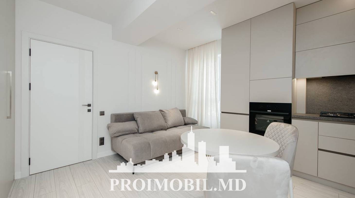 https://images.proimobil.md/Zqheam463Az-FlEtDFpNv2Ux2zSPatvIF0A4x3Nfros/watermark:0.75:so:0:30:0.39/resize:fill:1460:816:1/gravity:ce/bG9jYWw6Ly8vZXN0YXRlL2xyL2E1NmQ0ZmMzLTcwZGYtNGUxNy1iOTZjLTI2ZWQ1ZmZlY2FmOS5qcGVn