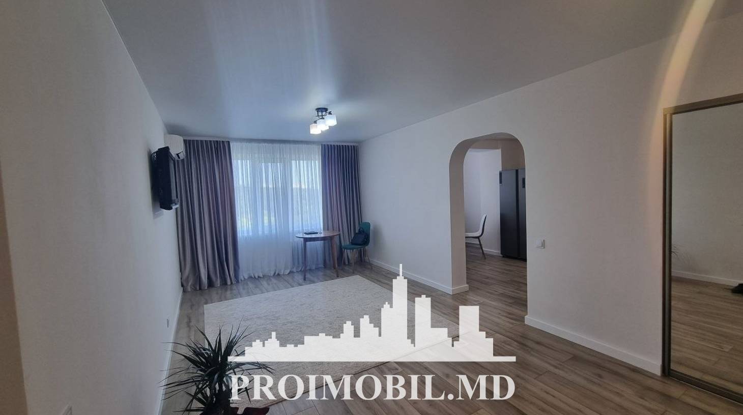 https://images.proimobil.md/Zqo5Cf5IcyJzTfGWjqKBTBOzAON6B2Mn_L3v0dSV8VQ/watermark:0.75:so:0:30:0.39/resize:fill:1460:816:1/gravity:ce/bG9jYWw6Ly8vZXN0YXRlL2xyLzI2MzE5NmI4LTA0MzQtNDQ4NC04NGM3LTQxZjAyZDU2MTgxNS5qcGVn