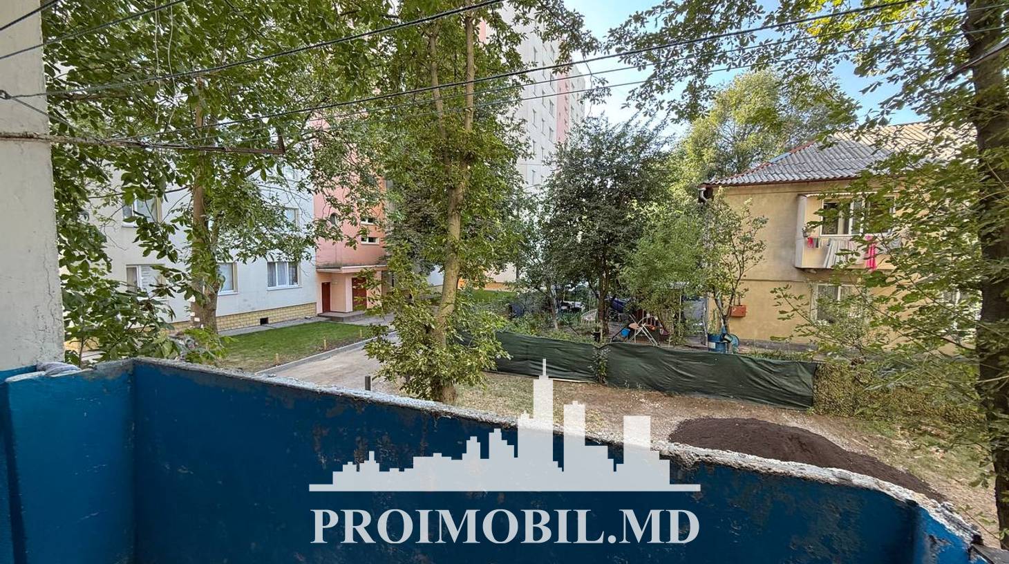 https://images.proimobil.md/Zs7BelIXAOHe6cEJlpppcREgDQfhIZRKu-MyV05FIl0/watermark:0.75:so:0:30:0.39/resize:fill:1460:816:1/gravity:ce/bG9jYWw6Ly8vZXN0YXRlL2xyL2ZhNGFlOGU1LTQ2MWQtNDljYy04OTEwLWVlOWFkNGE5NDQ4YS5qcGVn