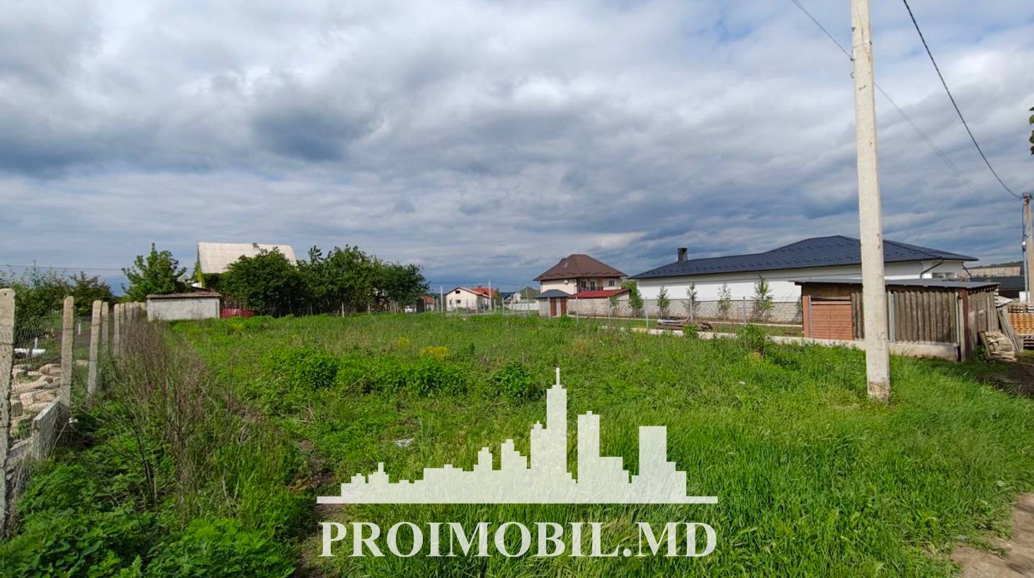 https://images.proimobil.md/ZwdCJ8XGwsGUxGDwP6WrWiqUJQMvd7p_a3mvbwQ7RMM/watermark:0.75:so:0:30:0.39/resize:fill:1460:816:1/gravity:ce/bG9jYWw6Ly8vZXN0YXRlL2xyL2Q1MGQ4ODIwLTQ5NTUtNGE0MS1iY2M5LTQyN2Y0OTU5MmQwYy5qcGVn