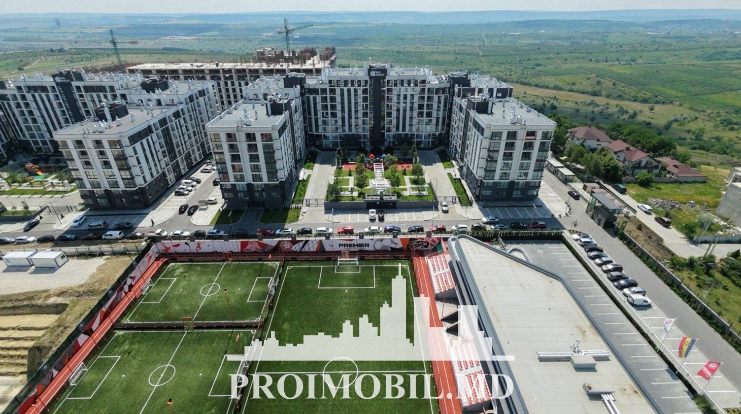 https://images.proimobil.md/ZyeKkBdTq1A9AB0anx9Ga5CSujX43NjG69YIE3PNV0E/watermark:0.75:so:0:30:0.39/resize:fill:1460:816:1/gravity:ce/bG9jYWw6Ly8vZXN0YXRlL2xyLzQwN2U1MDBmLWFiZWItNGQ5Ny1hZTEzLTlkOWVhZGVmZWYxMS5qcGVn