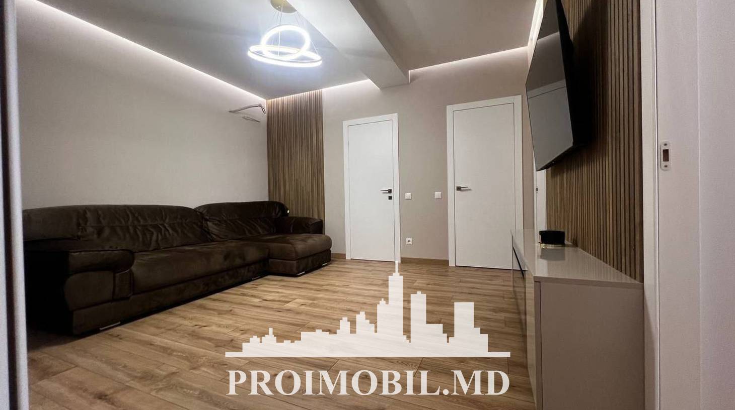 https://images.proimobil.md/ZzX62Xf83i3K5Cen98-WRzADEYJwXMP5ZkYC_bHZFZ4/watermark:0.75:so:0:30:0.39/resize:fill:1460:816:1/gravity:ce/bG9jYWw6Ly8vZXN0YXRlL2xyLzg5MmY1Yzc3LTdlNWQtNGFiMC1hMTJhLTFkNjc3ZDQwN2NiMi5qcGVn