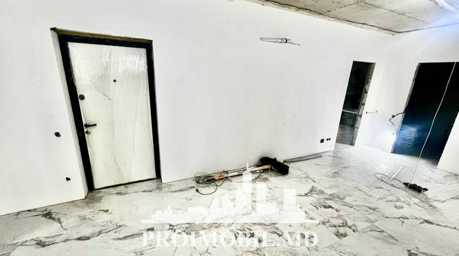 https://images.proimobil.md/_BH9aE3L8AwH0lGbbKQ53uCojegOi6bfZDWqEId7-HI/watermark:0.75:so:0:30:0.39/resize:fill:1460:816:1/gravity:ce/bG9jYWw6Ly8vZXN0YXRlL2xyL2I2ZjFjMTgzLWQzMTktNDllZC1iODdiLWM3ZmE4NzU2NTEyNy5qcGVn