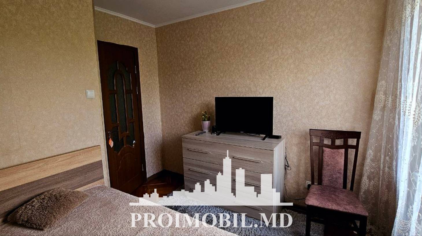 https://images.proimobil.md/_Bp3bQpYwJSUPoBofYvFDOPCyIPSzgimp9L9jmqk9-c/watermark:0.75:so:0:30:0.39/resize:fill:1460:816:1/gravity:ce/bG9jYWw6Ly8vZXN0YXRlL2xyL2I5OTcxY2M0LTRmYzEtNDc4Yi1iMzY0LTNmMGNhYmRlMmM4Zi5qcGVn