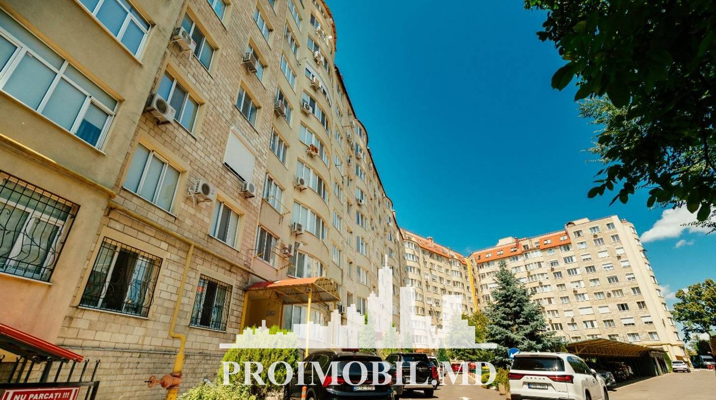 https://images.proimobil.md/_E72ZRgUvzDngGEewIsvMuWYROL4qfXnq3XHOX-h27g/watermark:0.75:so:0:30:0.39/resize:fill:1460:816:1/gravity:ce/bG9jYWw6Ly8vZXN0YXRlL2xyLzUwZThkNzI4LTA0YWUtNDJkNy1iOWIwLTBhMDEzMDZjY2VjYS5qcGVn