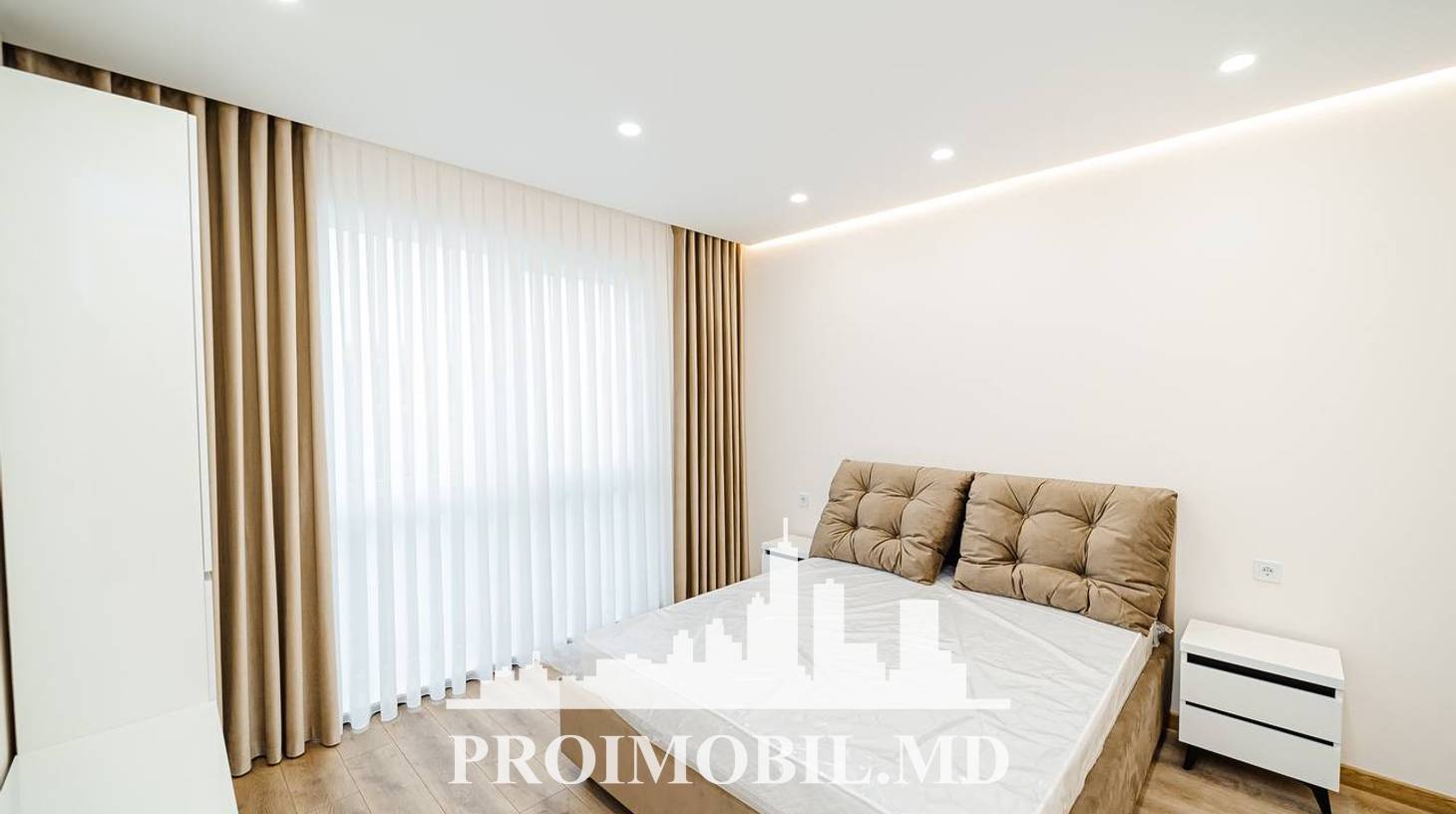 https://images.proimobil.md/_EY7WmJUpOWbT9ddGqaXcQRPlCioEEJuecfYTY9CMkE/watermark:0.75:so:0:30:0.39/resize:fill:1460:816:1/gravity:ce/bG9jYWw6Ly8vZXN0YXRlL2xyL2MzMjVhOWVjLTAxMTEtNDJkZS05M2YzLWE1ZTIwY2ZjMTcxNi5qcGVn