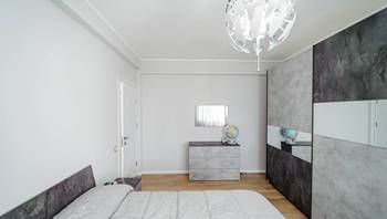 https://images.proimobil.md/_FYAKLXrzMqdJ6_TNjyRfsZf6b_RAszWh2Cx5s9sz3Y/resize:fill:350:198:1/gravity:ce/bG9jYWw6Ly8vZXN0YXRlL2xyLzZlMjc3YjY0LTQyZTEtNGJlNi1hOTUyLTNjZWQxOTI0YzMzYS5qcGVn