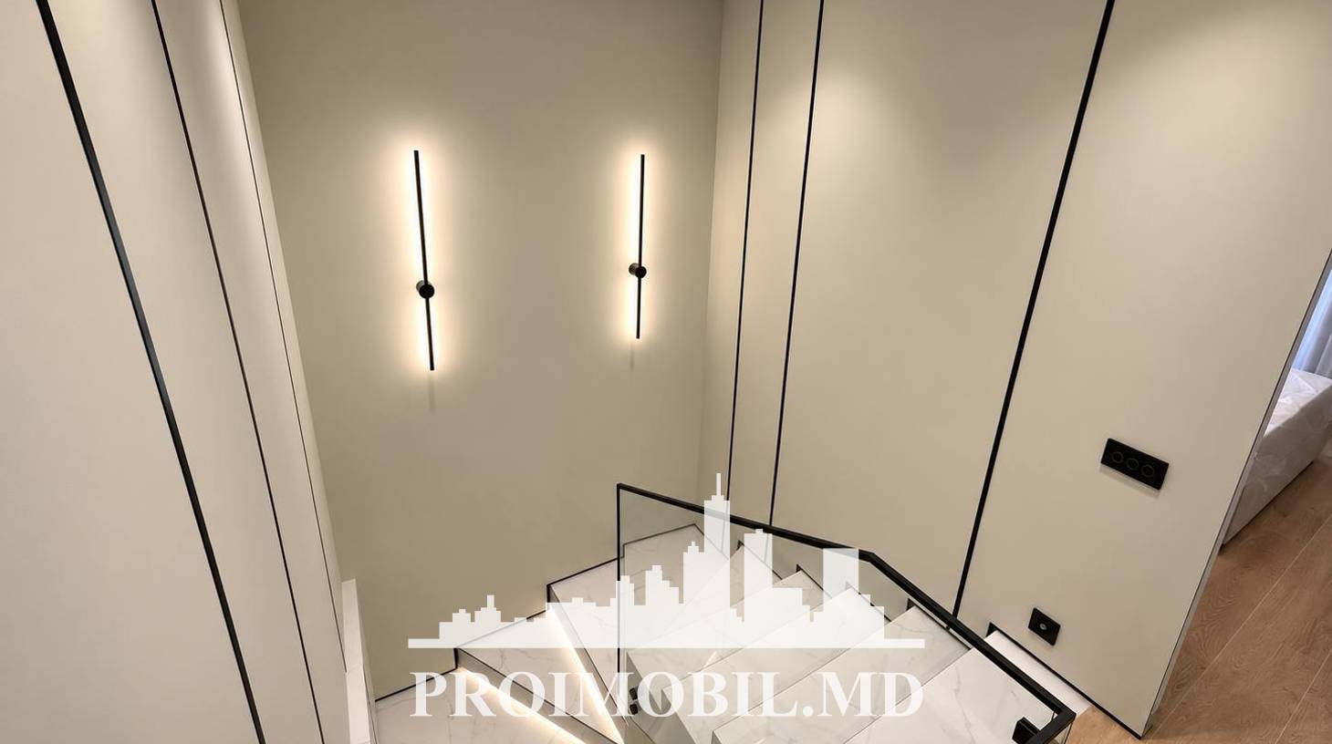 https://images.proimobil.md/_GxPRpqfmubiri5-NS_VUIRB0KimvwPnzVmPROeG-_0/watermark:0.75:so:0:30:0.39/resize:fill:1460:816:1/gravity:ce/bG9jYWw6Ly8vZXN0YXRlL2xyLzE4NTdlMDYxLWU5MDctNDVhMy04Yzc2LWMzODk4ODBhZTNkMC5qcGVn