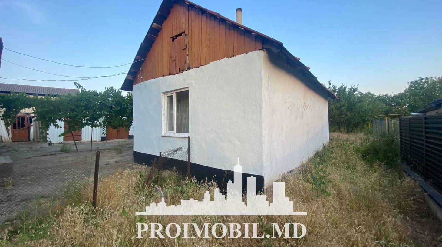 https://images.proimobil.md/_KYafD84PMFhnAoBPzqvgNlum0QDzTVAGq6JcQYV2cw/watermark:0.75:so:0:30:0.39/resize:fill:1460:816:1/gravity:ce/bG9jYWw6Ly8vZXN0YXRlL2xyLzcwYTE1MmQxLTA3ZWEtNDU1Ni04NWRmLWM1ODdmMTRiZGZiMS5qcGVn