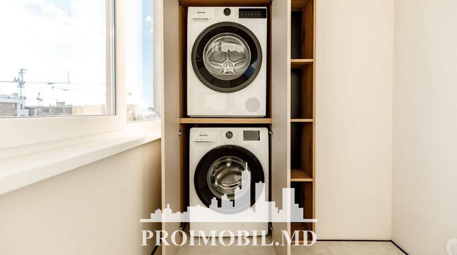 https://images.proimobil.md/_NBayTeRnzdDR4UjAzxWeowXhtWkmRRAi35uSbo_FQA/watermark:0.75:so:0:30:0.39/resize:fill:1460:816:1/gravity:ce/bG9jYWw6Ly8vZXN0YXRlL2xyL2U0MGUxZTIwLTlhYWQtNDU1NS05MmY3LTc0MzVkYmQwZGI2OS5qcGVn