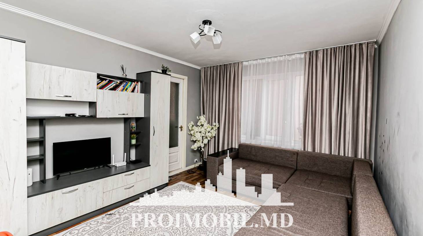 https://images.proimobil.md/_NTp6dRfwsdyg7X2HRD4nUBGpgld3sgF04x76jdcQ_c/watermark:0.75:so:0:30:0.39/resize:fill:1460:816:1/gravity:ce/bG9jYWw6Ly8vZXN0YXRlL2xyLzEzNGM5MDM3LTA3OWQtNDRlNS04OTQyLWM1YWEwZTk5Zjg5My5qcGVn