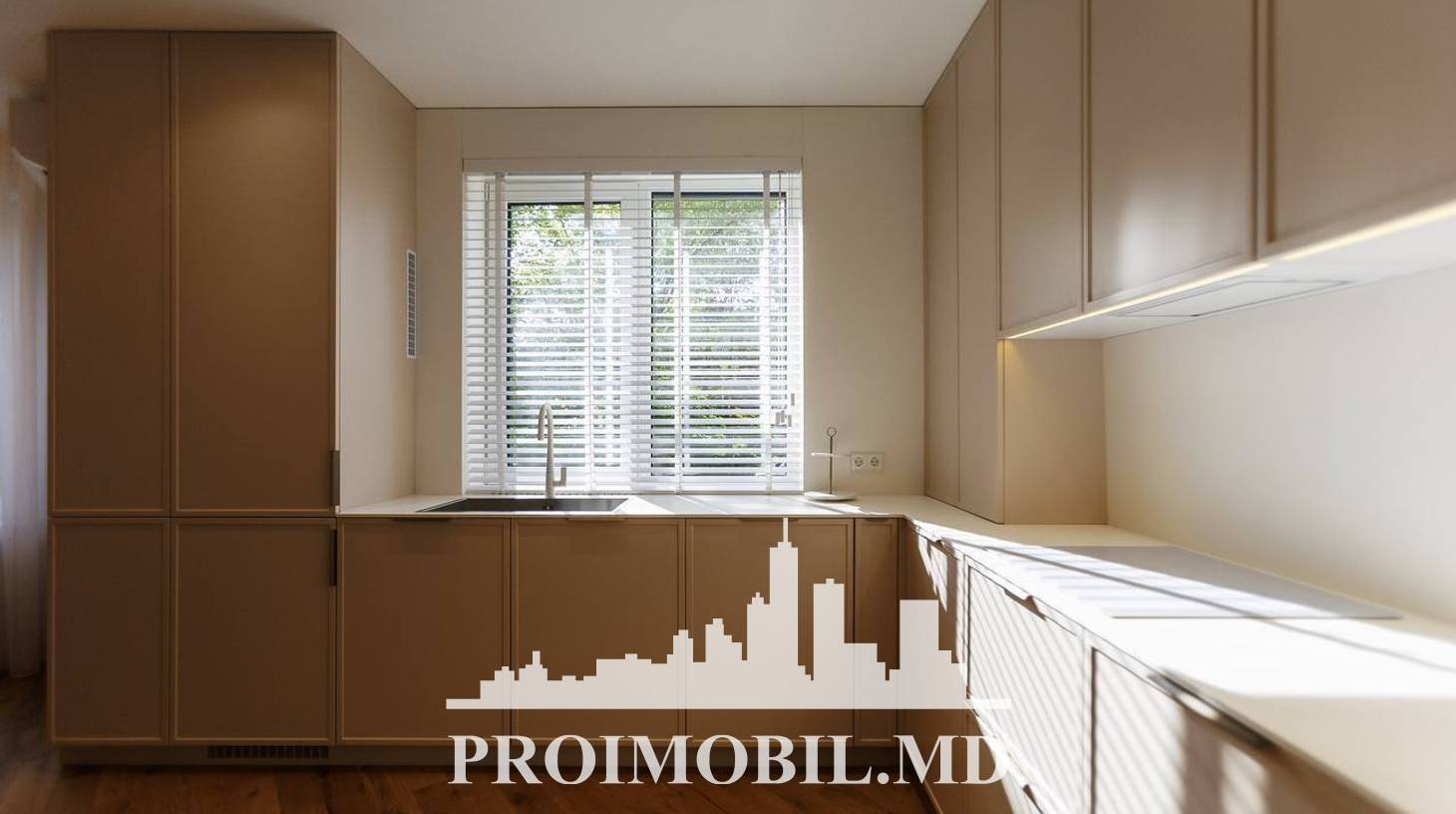 https://images.proimobil.md/_Os1dfB9p1a9v0Rb6RE2vtIcqsLvKchSXEBWYHvyns8/watermark:0.75:so:0:30:0.39/resize:fill:1460:816:1/gravity:ce/bG9jYWw6Ly8vZXN0YXRlL2xyLzZmZTRiMzYyLWE0NjctNGJmNi05ZjFhLTlhYTRiNjAyYzZjOC5qcGVn