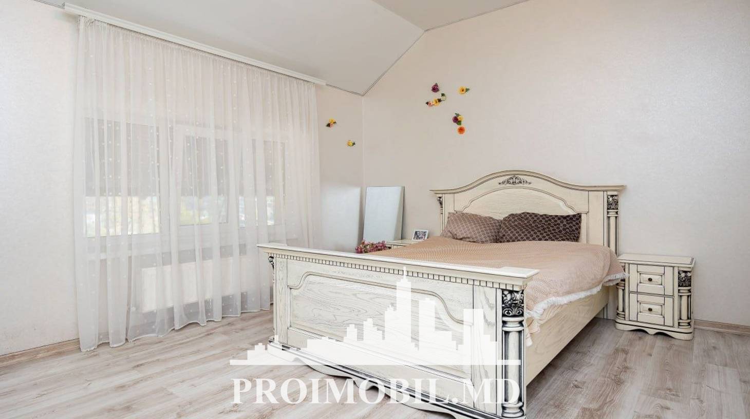 https://images.proimobil.md/_Oz_5KYTwXfdaItv7EBBPB9C01jd9bLJzYCxnXadX24/watermark:0.75:so:0:30:0.39/resize:fill:1460:816:1/gravity:ce/bG9jYWw6Ly8vZXN0YXRlL2xyLzhmNzFmZmExLTFjNjktNGY2Yy1hYWU5LTAwOGE2ZmRmMGJiMy5qcGVn