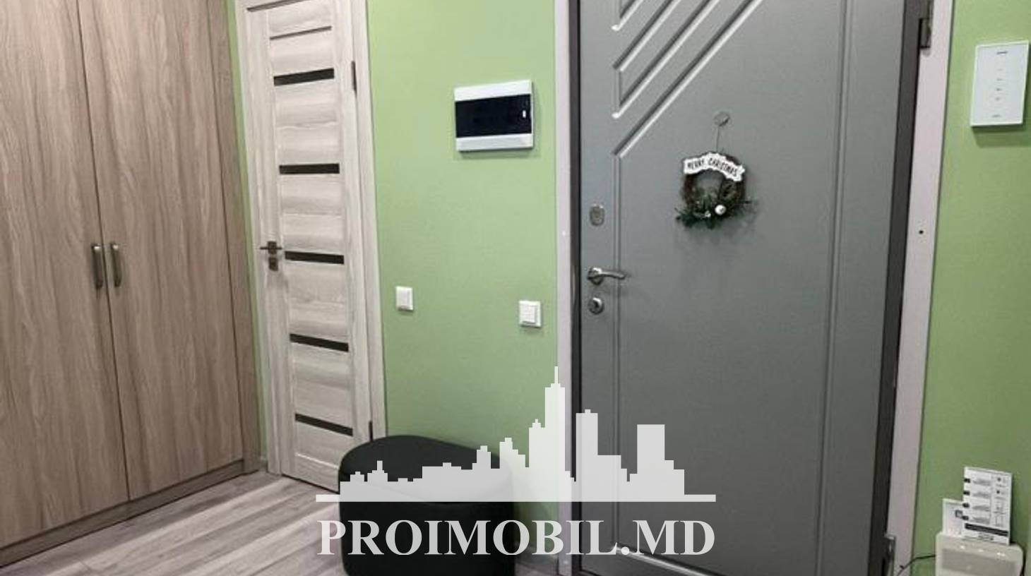 https://images.proimobil.md/_RWxtrs6aY0LmIJKQxVge0lhP3B3XkYn3O3OSoLctuA/watermark:0.75:so:0:30:0.39/resize:fill:1460:816:1/gravity:ce/bG9jYWw6Ly8vZXN0YXRlL2xyL2ZjZGNjNTZmLTEzMDMtNGI0ZS04OTBjLTFiZDIyNWQwNGNjZi5qcGVn