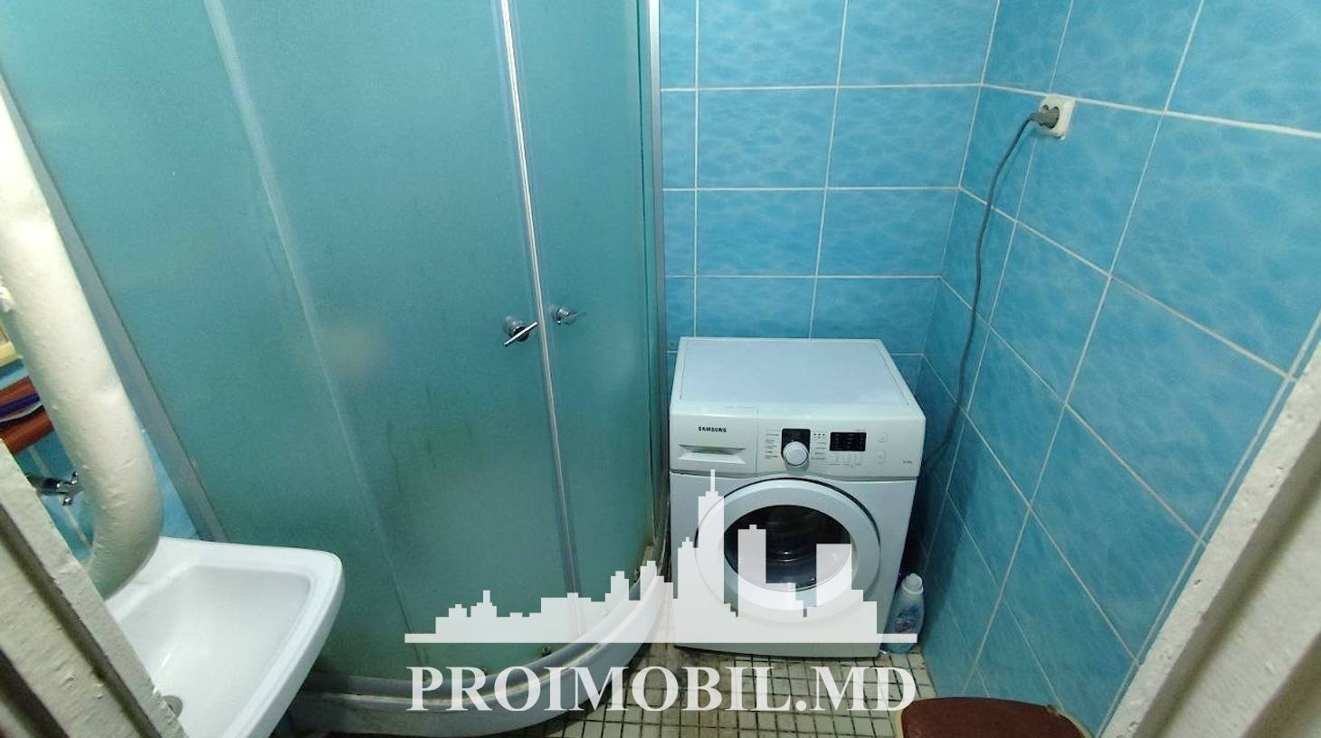https://images.proimobil.md/_SVVTe8p6yTJpXY5ZpE2eYXQrZjonfKFhIbzWMKW5Fc/watermark:0.75:so:0:30:0.39/resize:fill:1460:816:1/gravity:ce/bG9jYWw6Ly8vZXN0YXRlL2xyLzU0ZjYxZWU3LTJhMWYtNDBmYi05OWEzLWVjMzk3YTJkNDk2ZC5qcGVn