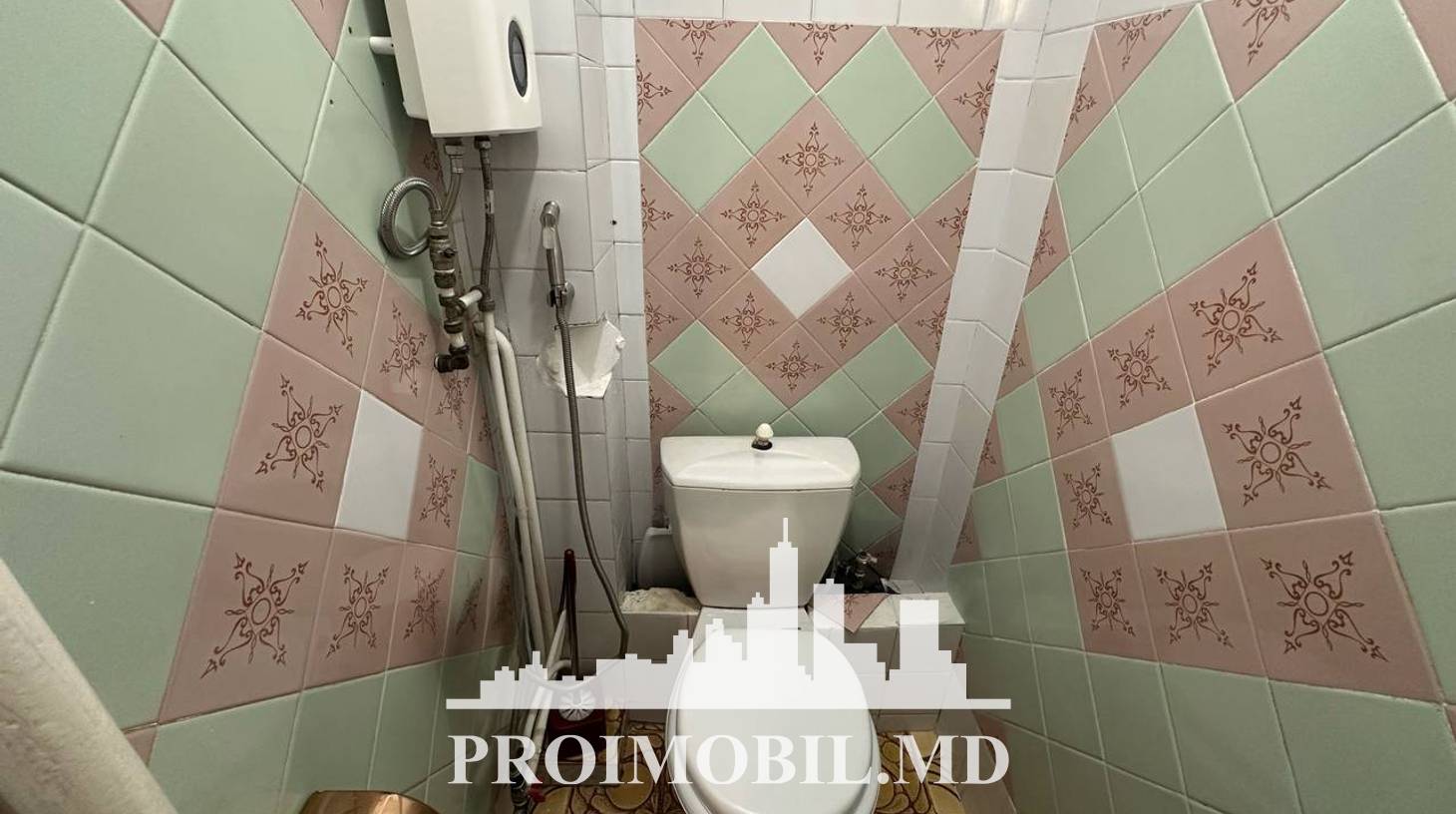https://images.proimobil.md/_UBslqS2wo8WoT9dlldnOeK2ZduqtDyU6PN2xRLdzbo/watermark:0.75:so:0:30:0.39/resize:fill:1460:816:1/gravity:ce/bG9jYWw6Ly8vZXN0YXRlL2xyL2NiMzUyYjQyLTIwNmItNDNmOC1hNWNkLTVjOTQ0MGM1OGQ5OS5qcGVn