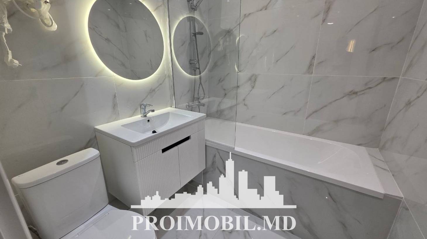 https://images.proimobil.md/_V3I_bQgPzKVi9fq4TRXw2gxWWVB4V_tO0Njym4RTK4/watermark:0.75:so:0:30:0.39/resize:fill:1460:816:1/gravity:ce/bG9jYWw6Ly8vZXN0YXRlL2xyLzdkMTQxYmY1LTMzNmEtNGFlNi1hZDAyLTI5NWVkZjNkYzU4Yi5qcGVn