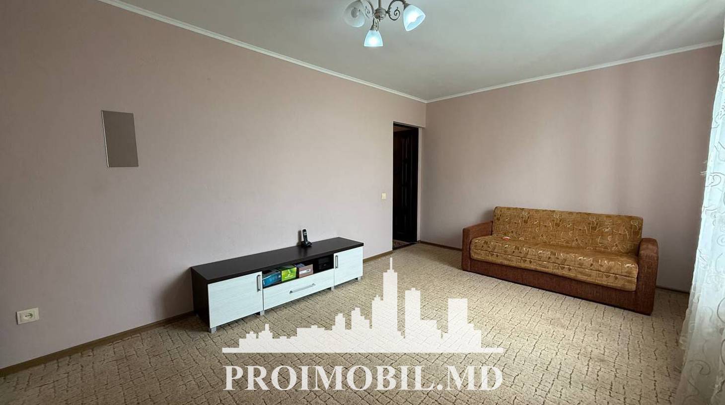 https://images.proimobil.md/_VMb_0M4h7l5jgr0mDPQojxdE5KR6_s5kbeJ0kc3ZAY/watermark:0.75:so:0:30:0.39/resize:fill:1460:816:1/gravity:ce/bG9jYWw6Ly8vZXN0YXRlL2xyL2I4MGNmMDdlLTc5MDgtNDk4MS1iZDdiLWFkMDNjMjU5M2U4OS5qcGVn