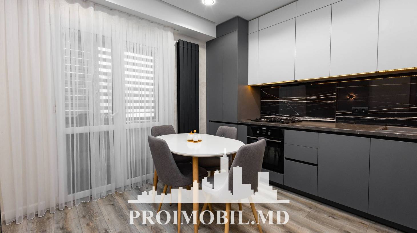 https://images.proimobil.md/_VQCms2UL6s6SAyQMYURKKwBpyn54Op0dIY7kbSXSeA/watermark:0.75:so:0:30:0.39/resize:fill:1460:816:1/gravity:ce/bG9jYWw6Ly8vZXN0YXRlL2xyL2U4NjdmMTYwLTc2M2EtNDI4MC05MjFiLTI5ZjU1OTdjNmM1OS5qcGVn