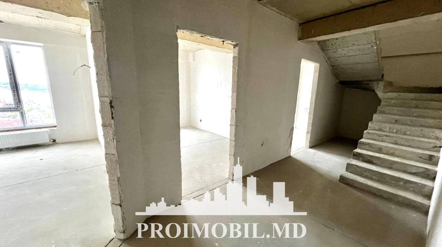 https://images.proimobil.md/_XTEKn5EY_A_a7p4v3VPUXbr-78T_GGbyjAUCSGaGV4/watermark:0.75:so:0:30:0.39/resize:fill:1460:816:1/gravity:ce/bG9jYWw6Ly8vZXN0YXRlL2xyLzZmMWZmMTkyLWM5OWQtNGYyNS1iODEzLWRmZWI2N2M5YmM2MS5qcGVn