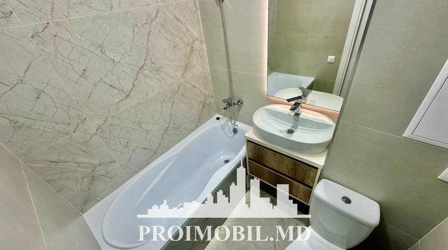 https://images.proimobil.md/_XYU1OwyyjxkB3tvHU7U-lcHD70QZ70NwYF1EFO26Fs/watermark:0.75:so:0:30:0.39/resize:fill:1460:816:1/gravity:ce/bG9jYWw6Ly8vZXN0YXRlL2xyLzQxOGY0MDYwLWFjMWItNGVkYi05YmU3LWUwY2ZiYjg0NzA0ZS5qcGVn