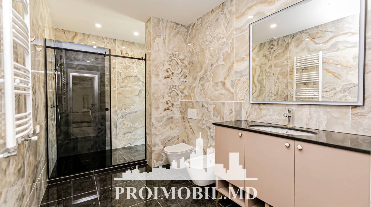 https://images.proimobil.md/_Y8MUpAIQwY3FLgh6YaPhxXPpNm-HL5AW7vnNZdqON0/watermark:0.75:so:0:30:0.39/resize:fill:1460:816:1/gravity:ce/bG9jYWw6Ly8vZXN0YXRlL2xyLzdjZDYyNGU1LTdkN2MtNDk3Yi04ZWU4LTRhNzBkMjBkMWU3MC5qcGVn