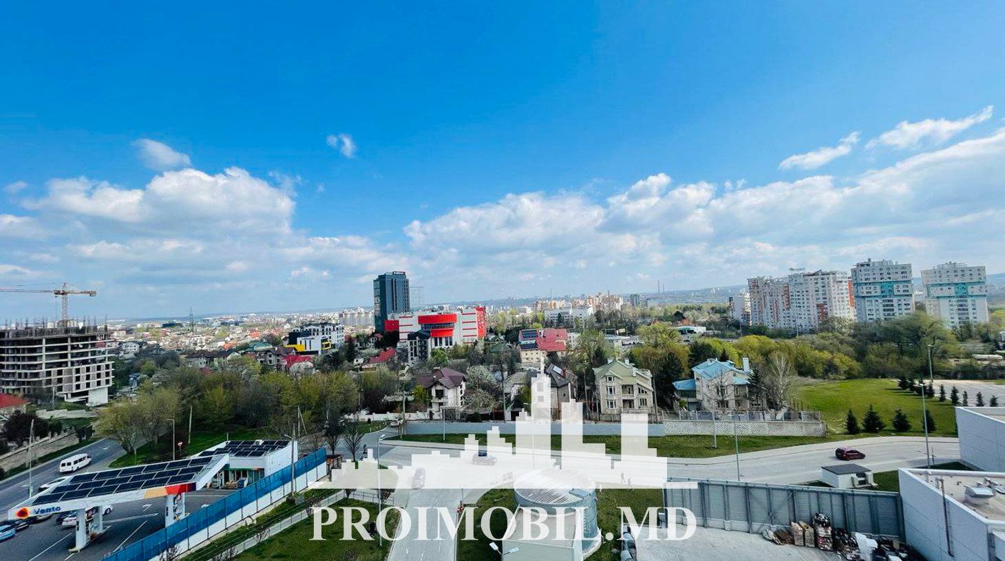 https://images.proimobil.md/_bqfE3DZLCZ5O4oyCAVDfitKKuHQD30pz1icE3VCeR8/watermark:0.75:so:0:30:0.39/resize:fill:1460:816:1/gravity:ce/bG9jYWw6Ly8vZXN0YXRlL2xyLzNkZjliZjdhLWYxYWItNDVkNS1iNjkyLWQzNjkzODU5ZDM0NS5qcGVn
