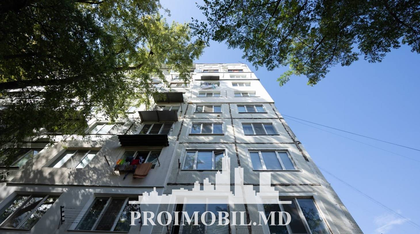 https://images.proimobil.md/_ceXrHCV-tAgw1qFxVXhSiRP224aU8msupy8Fiof7jA/watermark:0.75:so:0:30:0.39/resize:fill:1460:816:1/gravity:ce/bG9jYWw6Ly8vZXN0YXRlL2xyLzkzMTA4ZjBmLWE0NzEtNDE1NS1iN2ZjLTgxYmNmNWM1MzkwZS5qcGVn