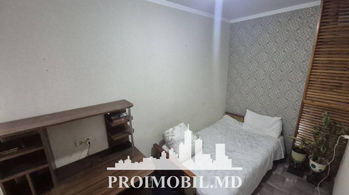 https://images.proimobil.md/_e0prTqucWicVqrK-Pfon5RYRDZ-1PaLkgiU013tTIw/watermark:0.75:so:0:30:0.39/resize:fill:1460:816:1/gravity:ce/bG9jYWw6Ly8vZXN0YXRlL2xyLzUxNzVjNzFkLTAzMzgtNDc1YS1iODhiLTM0N2RmZGNmNTBhZS5qcGVn