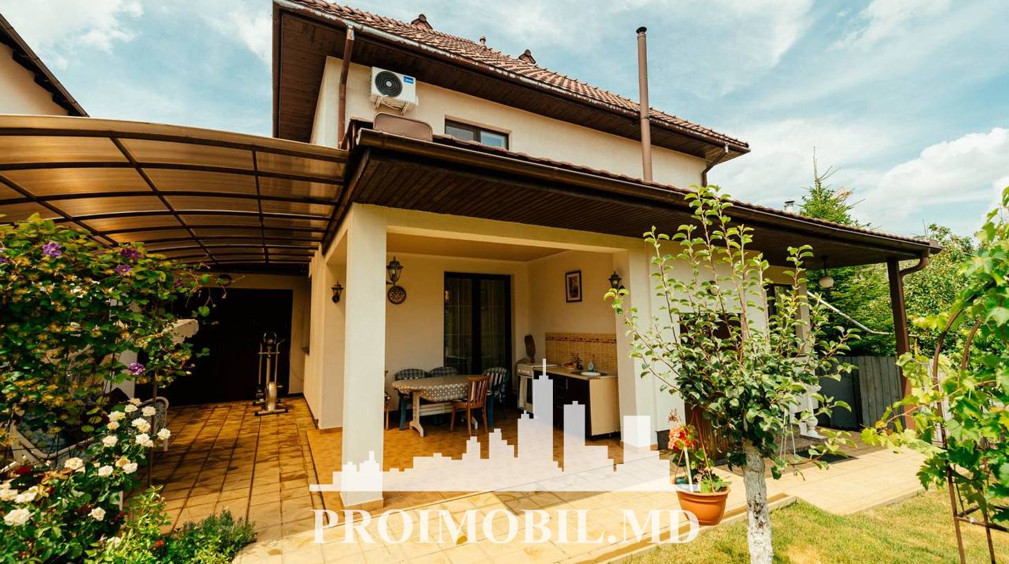 https://images.proimobil.md/_fIOFGOZPbwhV1P8hVjDfa5a2WeztVILEQDg49JhIK8/watermark:0.75:so:0:30:0.39/resize:fill:1460:816:1/gravity:ce/bG9jYWw6Ly8vZXN0YXRlL2xyLzhhNGQyNWVmLTQ2MGYtNDk4YS1hODZmLTQ4YTVmZTk5MDk4Ny5qcGVn