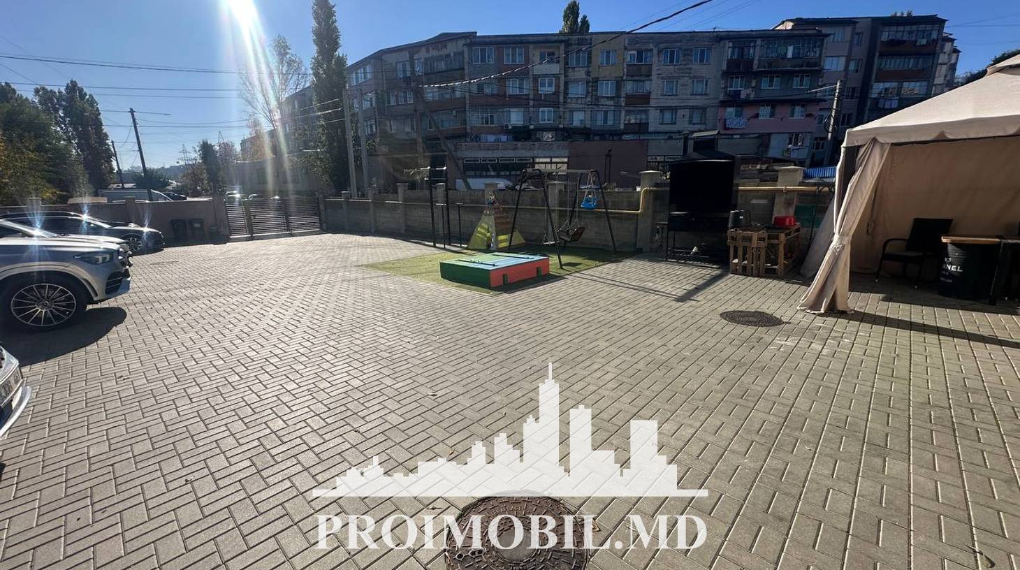 https://images.proimobil.md/_fcTNkjEcyCjiQiN49Ixh-lPo4u3ddyXGYbpgFw9zGo/watermark:0.75:so:0:30:0.39/resize:fill:1460:816:1/gravity:ce/bG9jYWw6Ly8vZXN0YXRlL2xyLzJkNTg3OGFjLTlhZWEtNDlkMi1iMmFkLTFlNzQ0NWQyNjJmNy5qcGVn