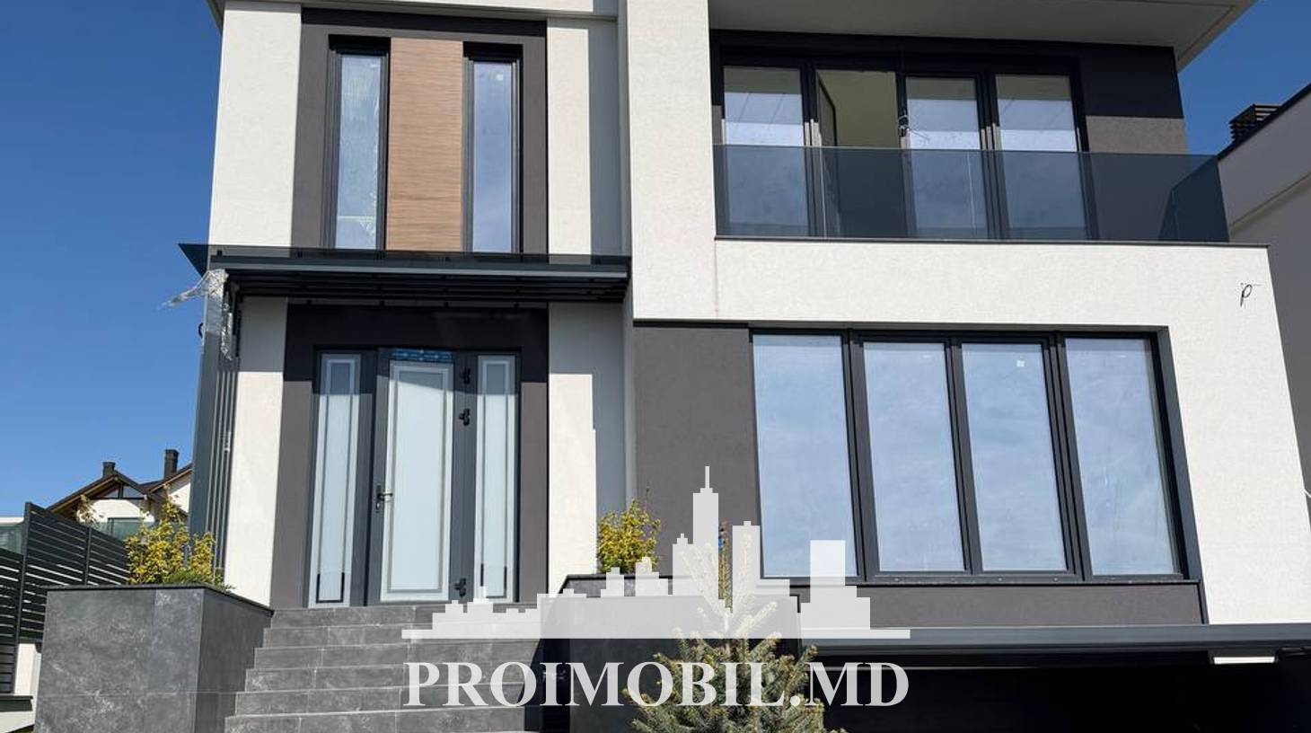 https://images.proimobil.md/_ffQJBECBY998eblstyZIqOHYOtMOPx7jTlHmbj_N5I/watermark:0.75:so:0:30:0.39/resize:fill:1460:816:1/gravity:ce/bG9jYWw6Ly8vZXN0YXRlL2xyLzhmNmRmMzc3LTNhMWQtNDc0MC04Yjc1LTMyYTk1NGYyM2RiYi5qcGVn