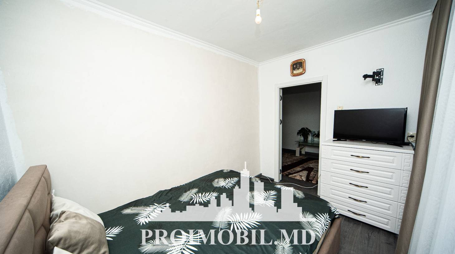 https://images.proimobil.md/_iw0bVIcdinBQoeNGplVwQ08VRZJlHqyAsWN95F4Jqk/watermark:0.75:so:0:30:0.39/resize:fill:1460:816:1/gravity:ce/bG9jYWw6Ly8vZXN0YXRlL2xyLzI2MDk3YjFmLTE2NzUtNGNhMy04ZDhiLTZmNjNiYzBiNTM2Zi5qcGVn