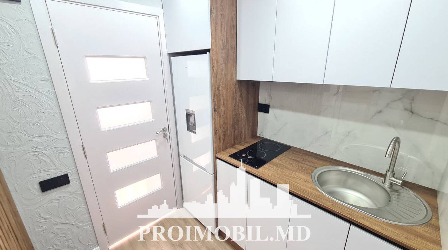 https://images.proimobil.md/_kG2X-vWbHA9a32rvzdcanImgYXEi3BfOMqLXCBY0jY/watermark:0.75:so:0:30:0.39/resize:fill:1460:816:1/gravity:ce/bG9jYWw6Ly8vZXN0YXRlL2xyL2ZjYzY2ZTJkLTFjZWQtNDE0Yy1iYWVhLTU5YWFkMjMxNmU5MS5qcGVn