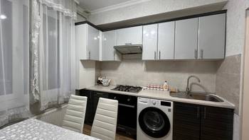 https://images.proimobil.md/_kiLGkWYO-dIpIaFH9J0LJthn5zoBJ3ylRKIXeIAquc/resize:fill:350:198:1/gravity:ce/bG9jYWw6Ly8vZXN0YXRlL2xyL2JkYmZhZWQzLTJiNGEtNGNlNS05OGEwLTJkNjBlOWM2Y2RlZi5qcGVn