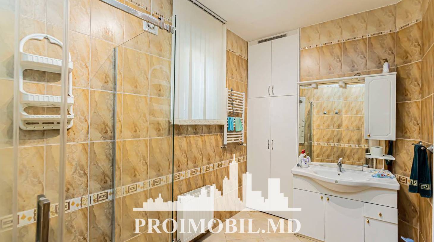 https://images.proimobil.md/_lklY5nb8RYGW4ePj52bvJtTDqKwQAeOcPFG_SBGqu4/watermark:0.75:so:0:30:0.39/resize:fill:1460:816:1/gravity:ce/bG9jYWw6Ly8vZXN0YXRlL2xyL2JhYTQ5YjE4LTdmMjctNGFhZi1iOGViLWQ2NDY3MzgzOGI2Zi5qcGVn