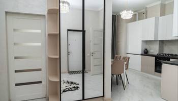 https://images.proimobil.md/_qzy7dmnLZBo5rEaYrj3LJYGsf_jvMIMrm_Q8Avtog0/resize:fill:350:198:1/gravity:ce/bG9jYWw6Ly8vZXN0YXRlL2xyLzc1ZWExZDRhLWJmYTctNDhhNy1iNTZjLTM2NTgyN2ZjN2M3MC5qcGVn