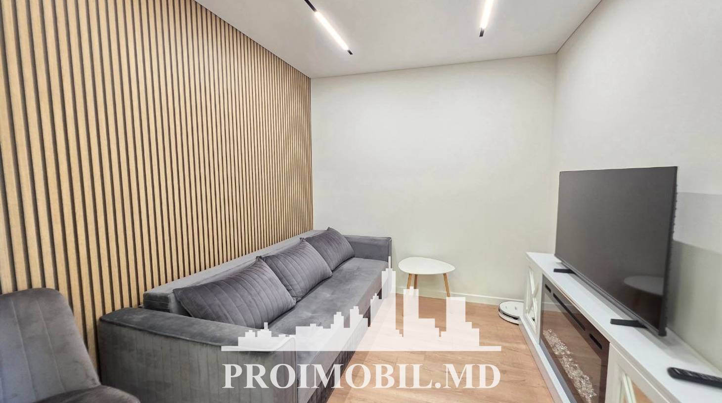 https://images.proimobil.md/_rE1E6ZudO0SeErJplDQ5R-rIbttB7q3zlEraCCYtns/watermark:0.75:so:0:30:0.39/resize:fill:1460:816:1/gravity:ce/bG9jYWw6Ly8vZXN0YXRlL2xyLzM3YzdkMGJmLTcwMmMtNGJjNi1iM2RlLTNmOTYyZjZkMTA5My5qcGVn
