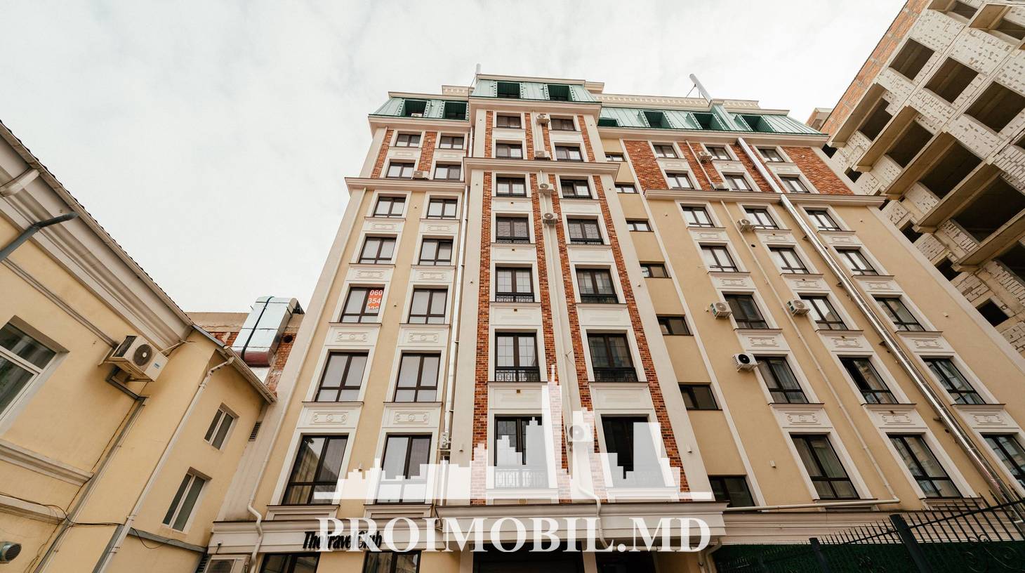 https://images.proimobil.md/_rGOBEcgkEI7CXLabijfNKpZ7Uy7RgfAExmsxtndA6E/watermark:0.75:so:0:30:0.39/resize:fill:1460:816:1/gravity:ce/bG9jYWw6Ly8vZXN0YXRlL2xyLzVkOTNkZWExLTNjMjgtNGZkYi05NDZmLWZiMDU5ZTk3NjhjMy5qcGVn